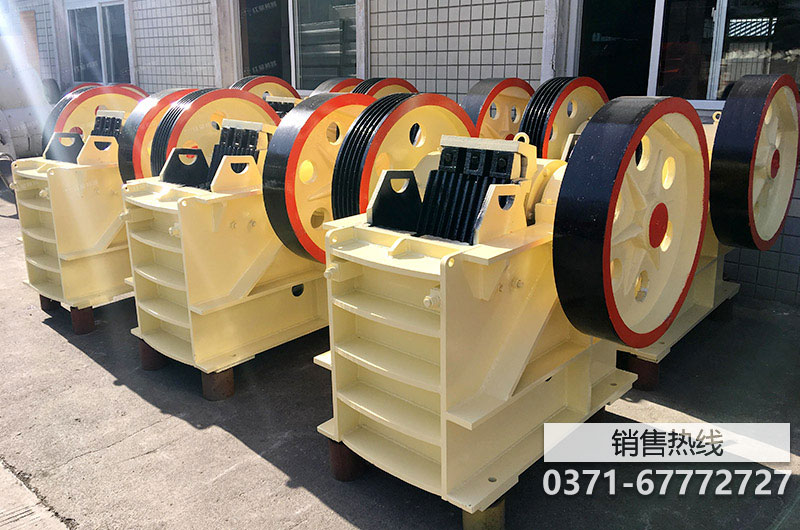 小型破碎機成套設備什么價，小型破碎機成套設備什么價