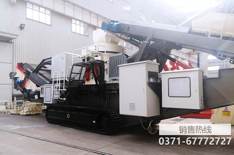 【工地報告】帶您看國內首臺履帶移動制砂機施工現場